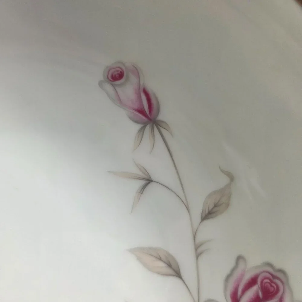 Seizan Fine China Lasting Rose 9 Inch Serving Bowl White Pink Roses Gray Leaves